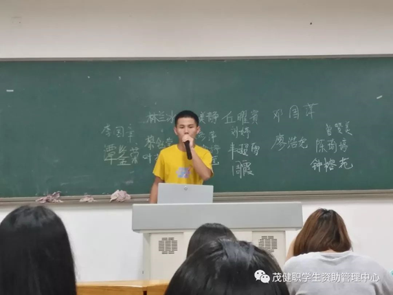 1529499758954703.png blob.png