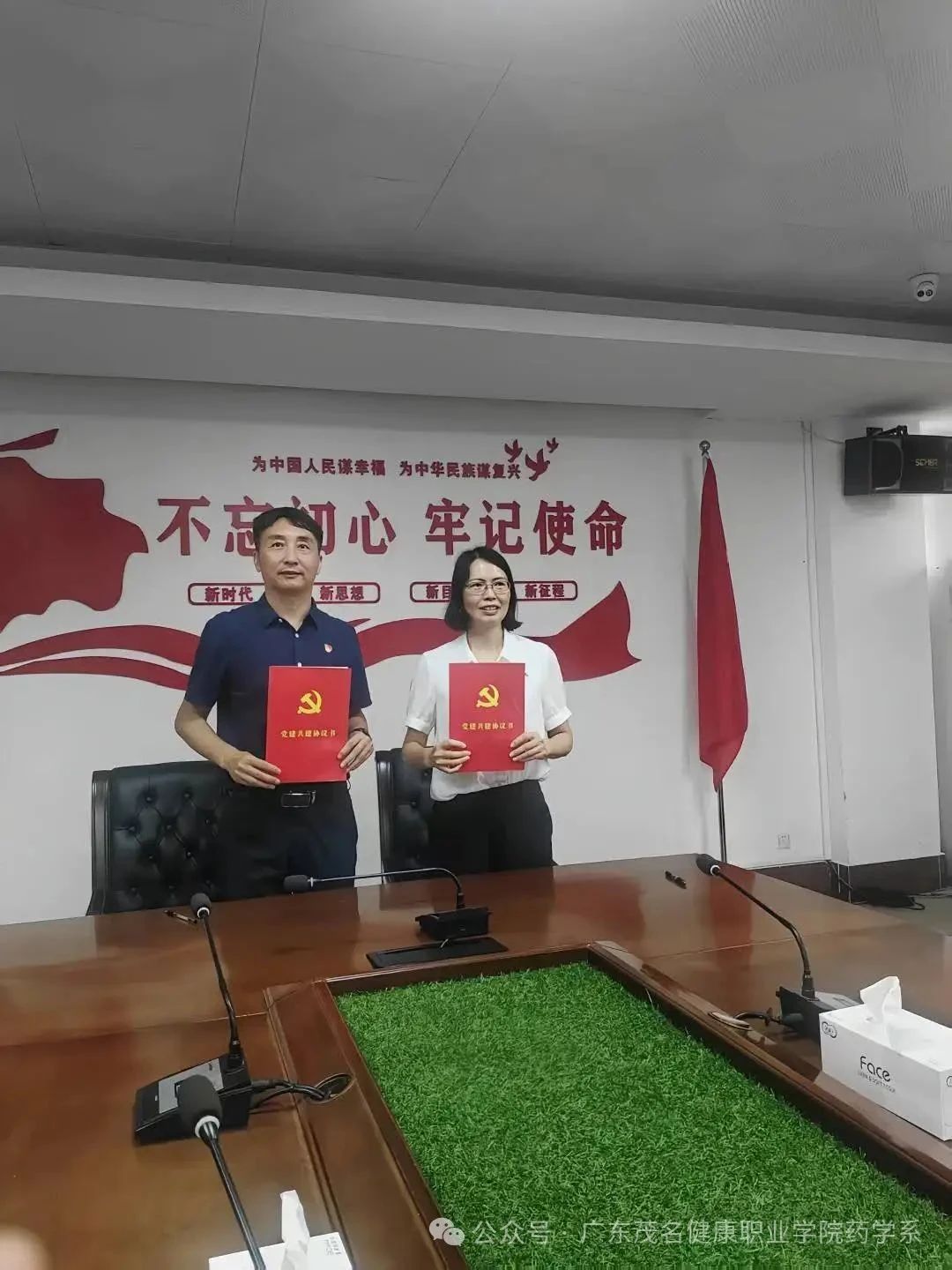 1751182505846436.jpg dbe749fbdfc838e29c3ede870675ee21.jpg